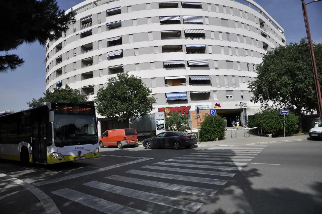 Apartman Ivana Apartamento Split